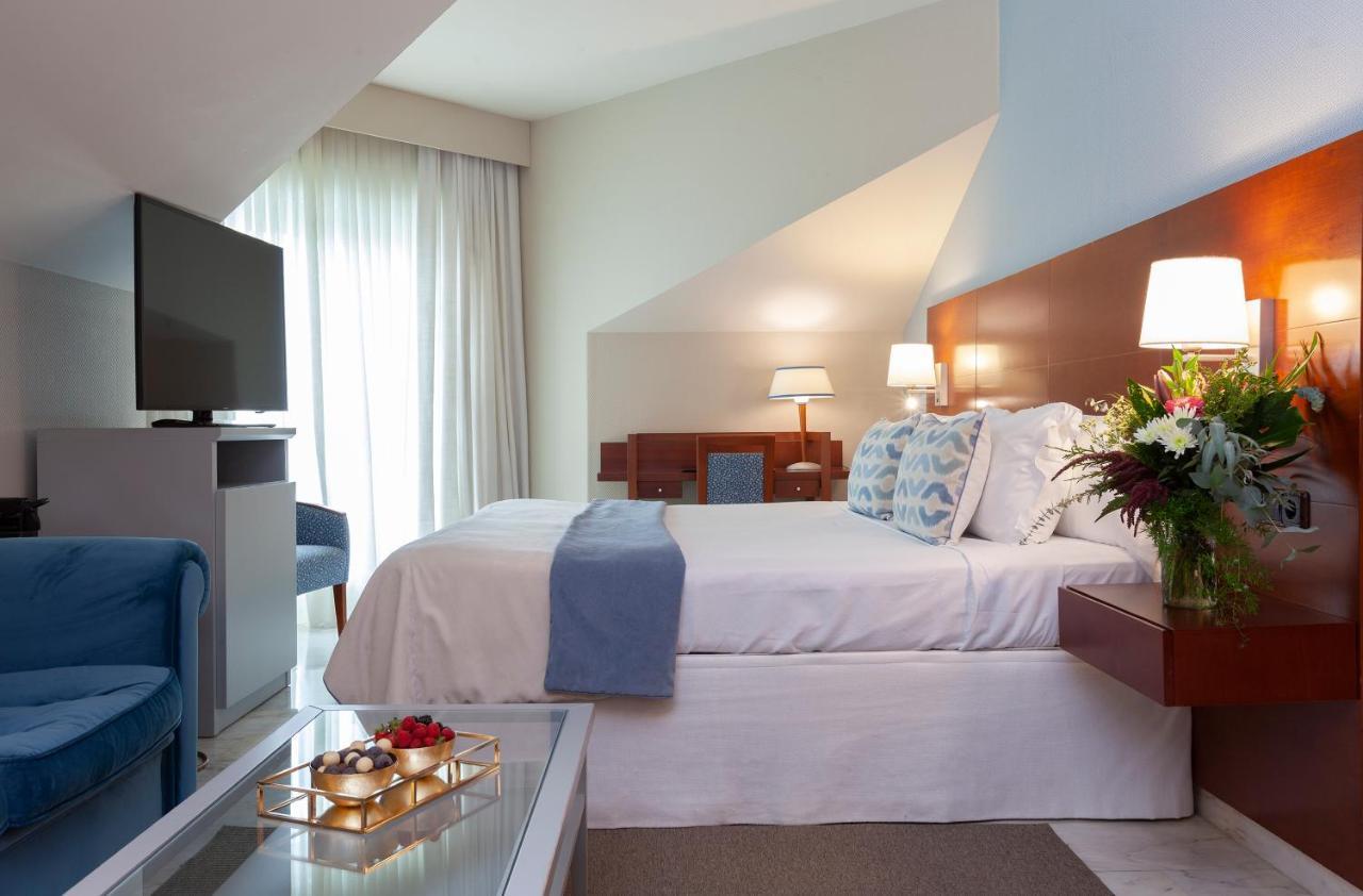 Hotel Carlos I Silgar 산신소 외부 사진