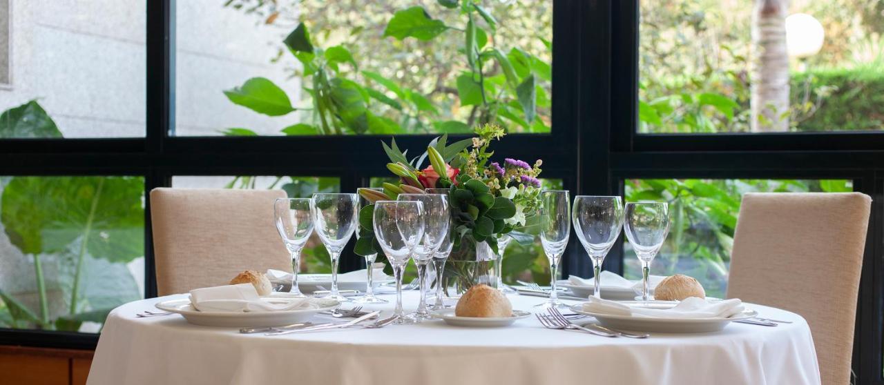 Hotel Carlos I Silgar 산신소 외부 사진