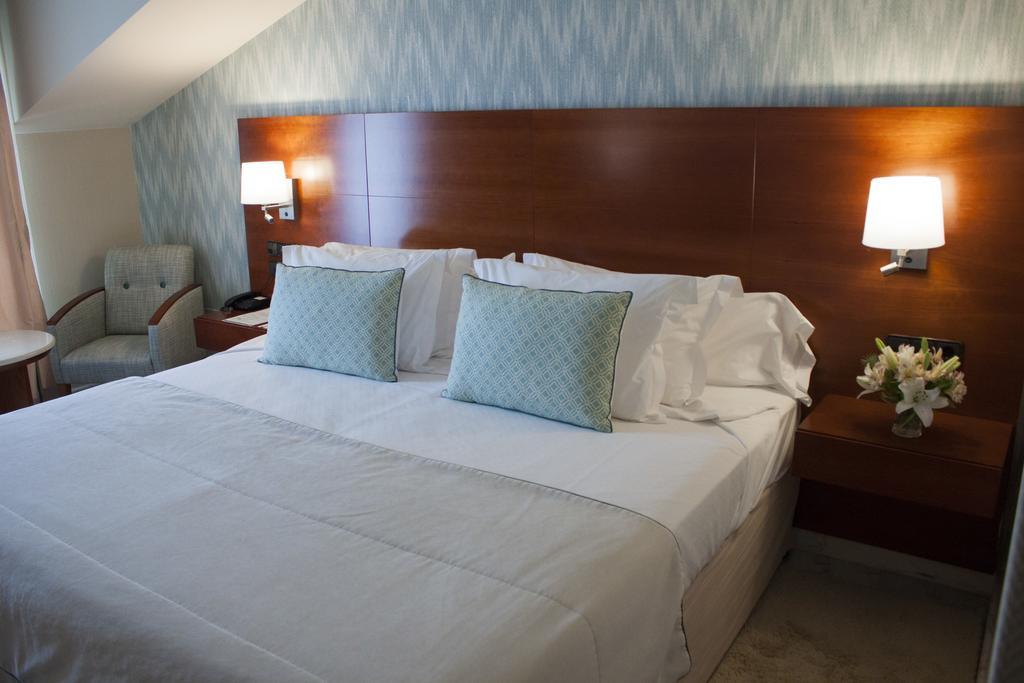 Hotel Carlos I Silgar 산신소 외부 사진